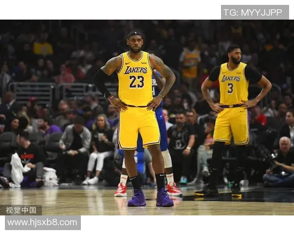 勇士与湖人激战正酣腾讯直播全程呈现精彩对决不容错过